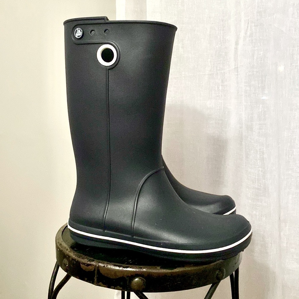 Crocs Dk Blue Boot (NWT)